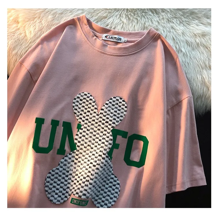 

2022 new Japanese sweet and cute rabbit short-sleeved t-shirt men and women new loose couple wear 6535 cotton