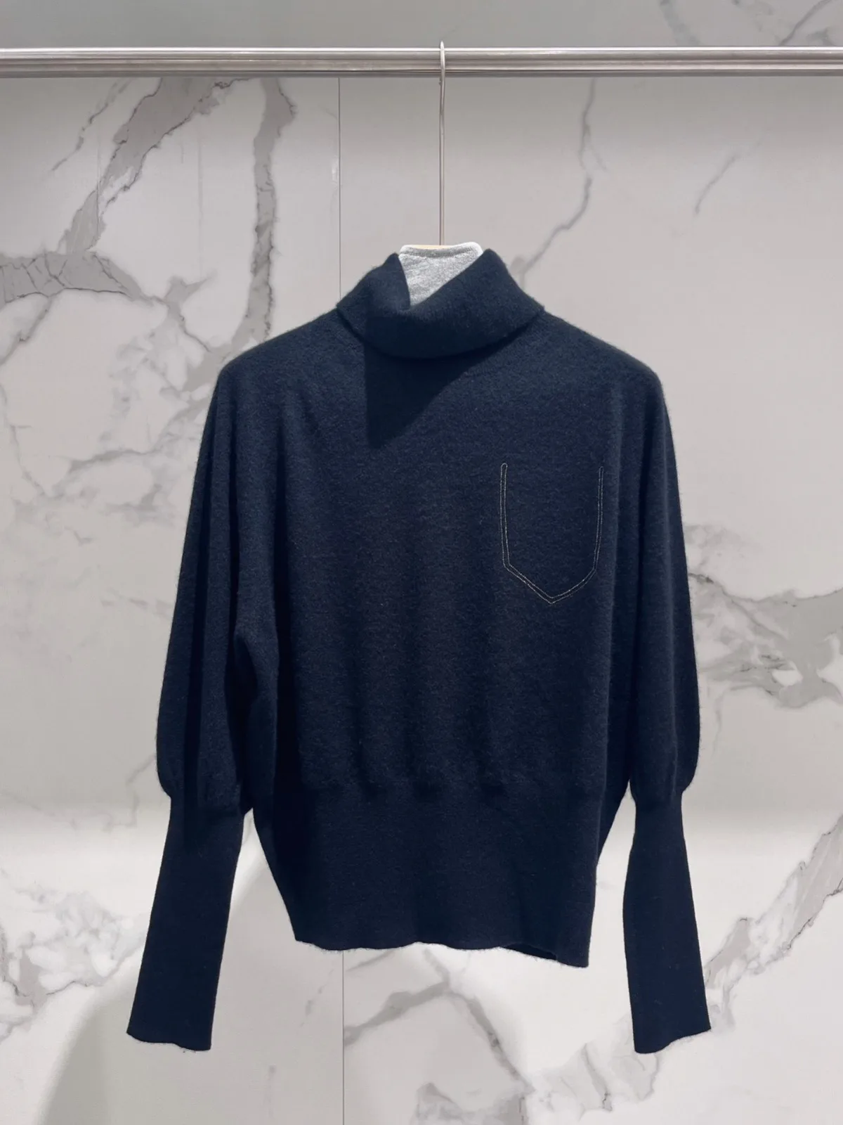 Рисунок 4 - Женский кашемировый свитер с высоким