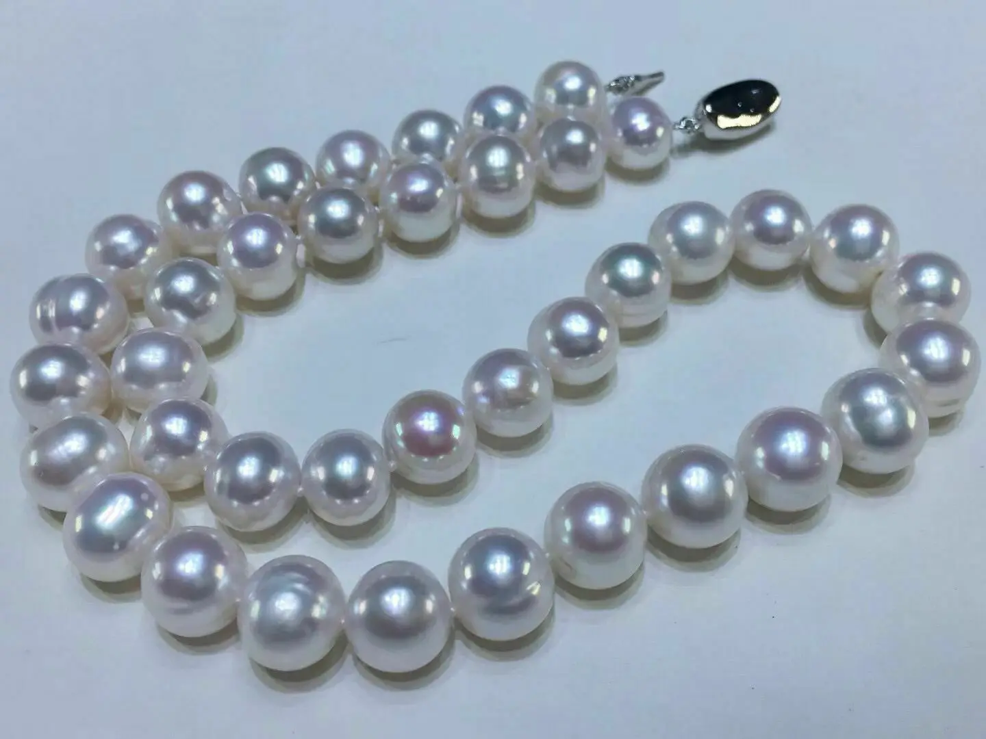

Classic 11-12mm South Sea Round White Pearl Necklace 18inch 925 Sterling Silver Necklace