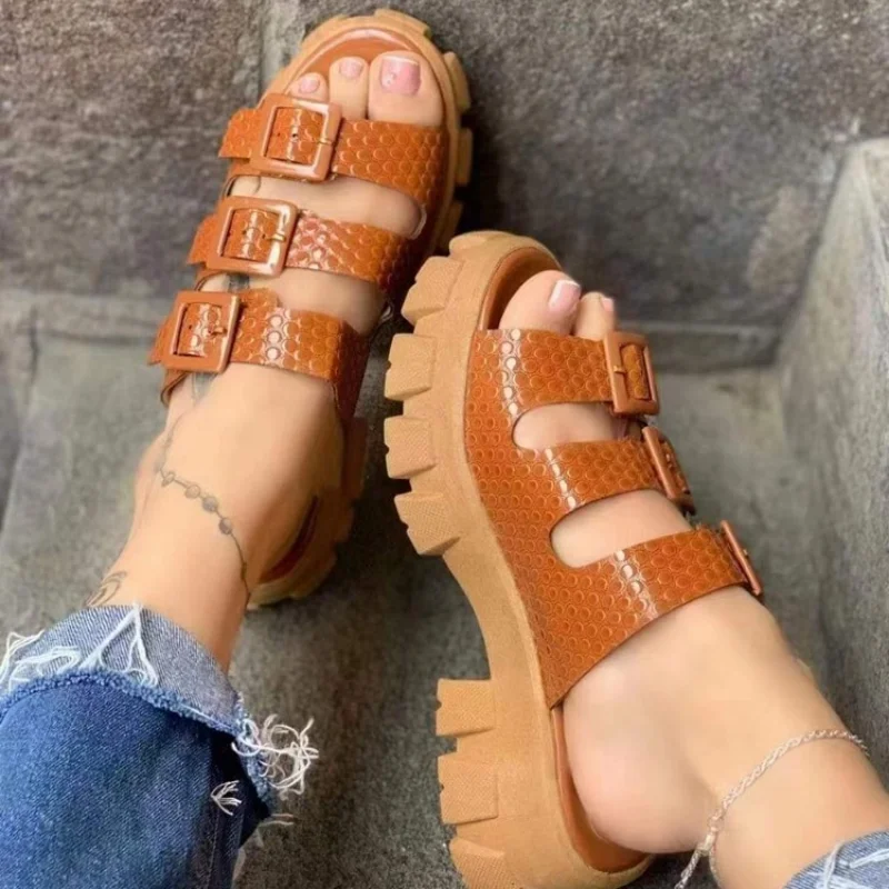 2023 Selling Women's Slippers Thick Sole Buckle Fashion Open Toe Roman Beach Sandal Summer Round Toe Comfortable Sandalias Mujer