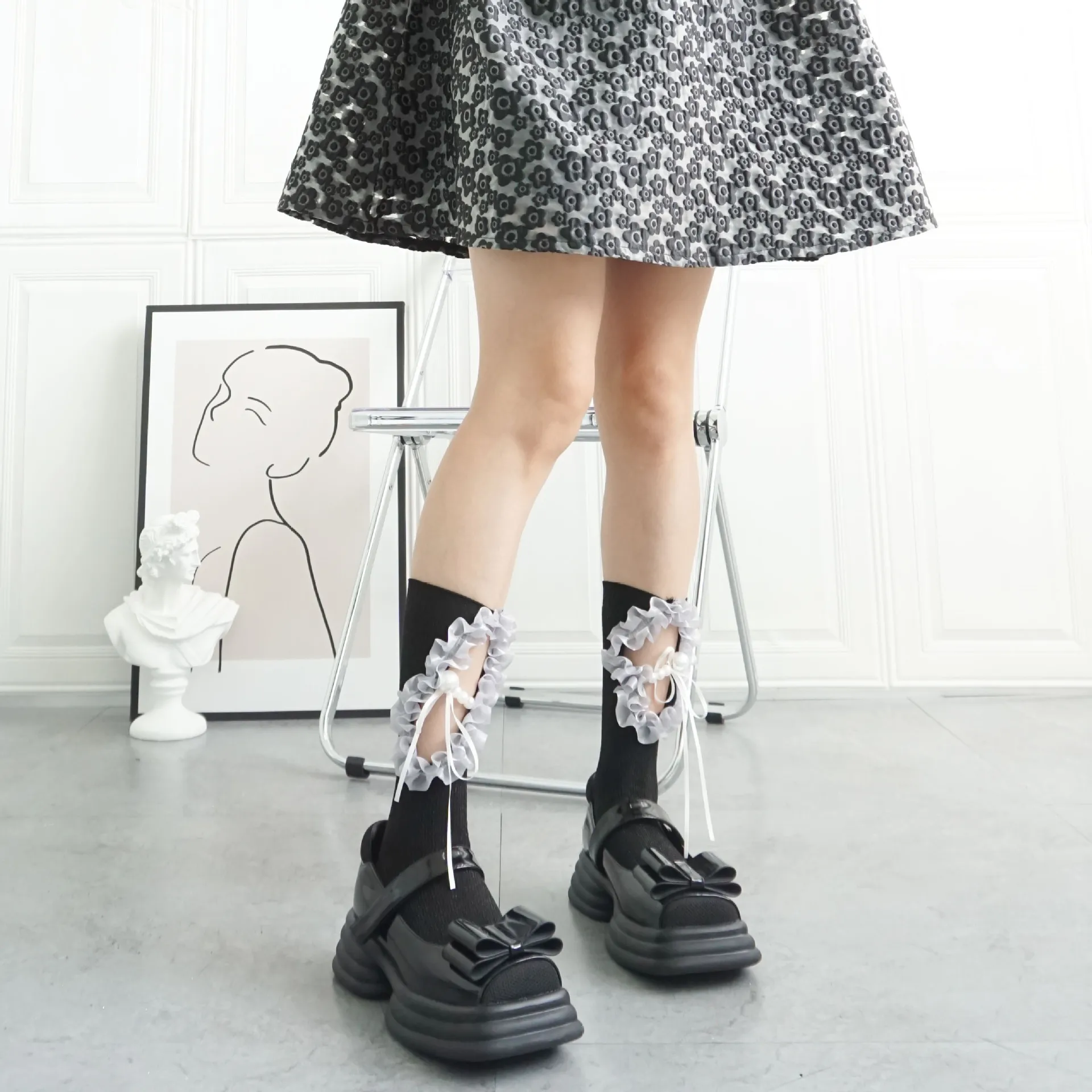 Lolita Hollow Beveled Gold Stockings Pleated Lace Socks Pearl Bow Sweet Girl Calf Socks Girls Kawaii Socks Woman White Black New