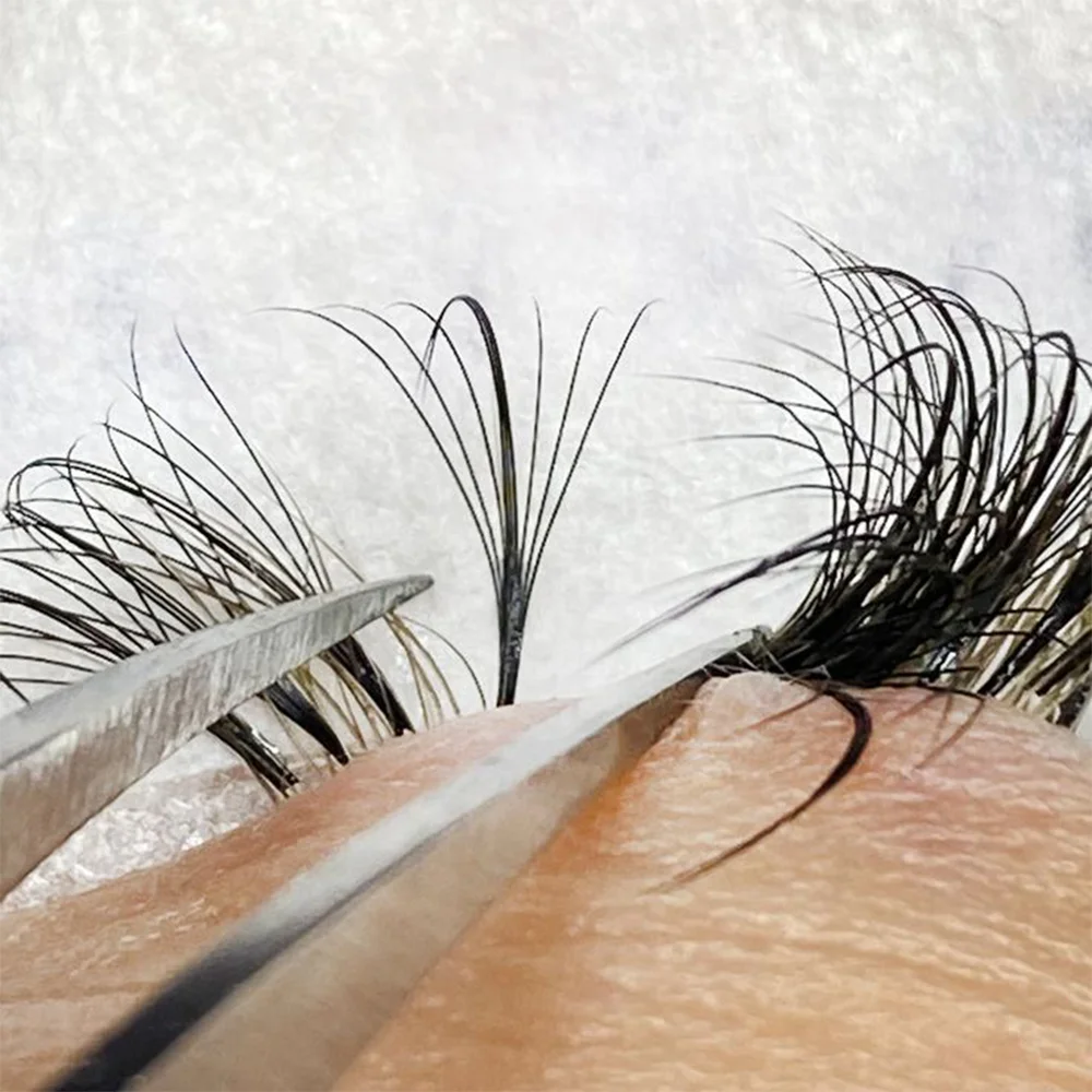 Фото Ruthkey 1000 Fans Wispy Loose Fan Lash 5D 7D 9D Pointy Base Spike Готовые смешанные ресницы Русский объем Promade Накладные ресницы №2