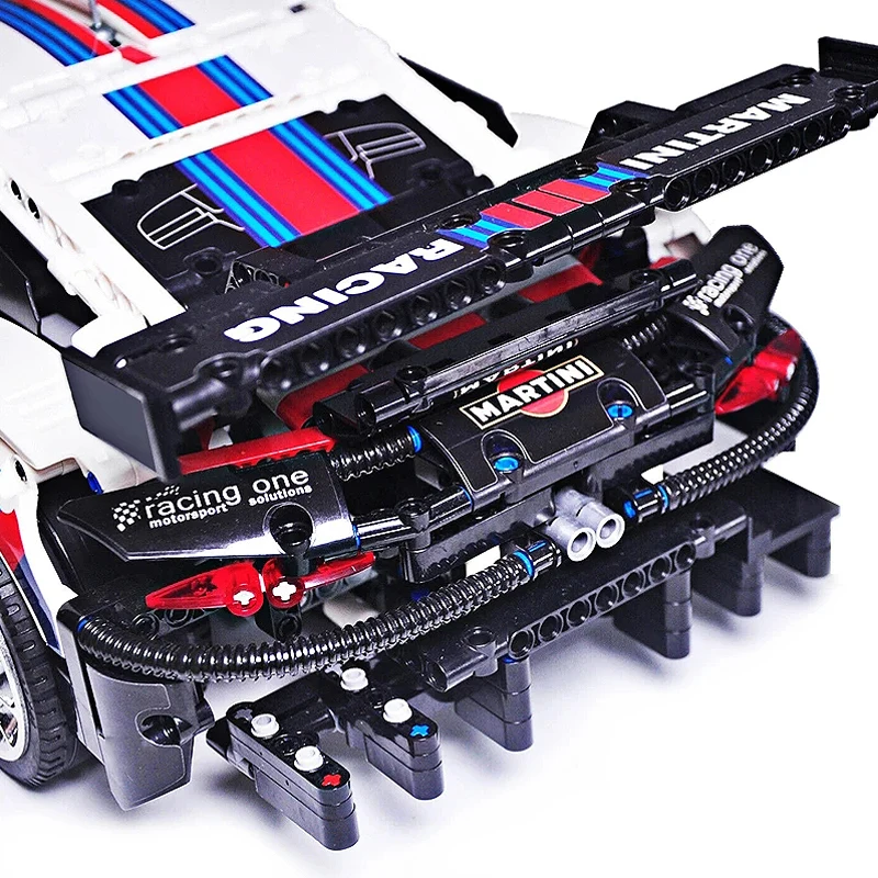 Конструктор MOC спортивный автомобиль 1580 деталей