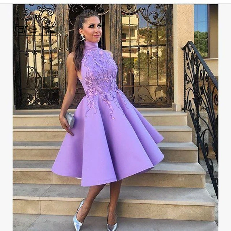 

Light Purple High Neck Homecoming Dresses 2022 Sleeveless Lace Satin Tea-Length Short Party Prom Gown Appliques Custom Mdae