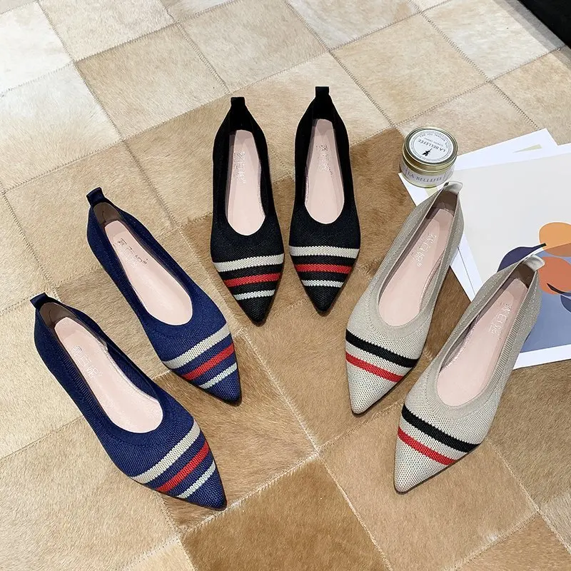 

New Mesh Women Flat Shoes Fashion Breathable Female Footwear Lightweight Slip-on Pointed Ballet Shoes for Women Zapatos De Mujer