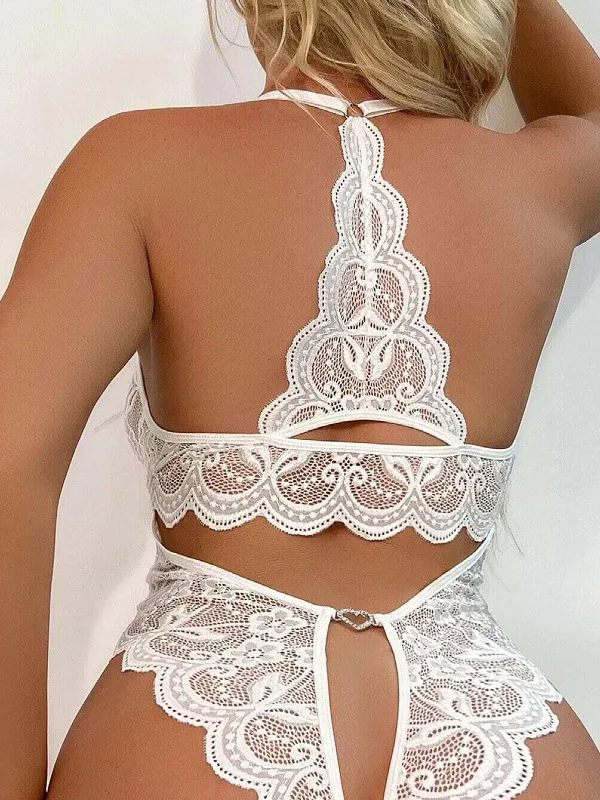 Женское облегающее боди с открытой спиной