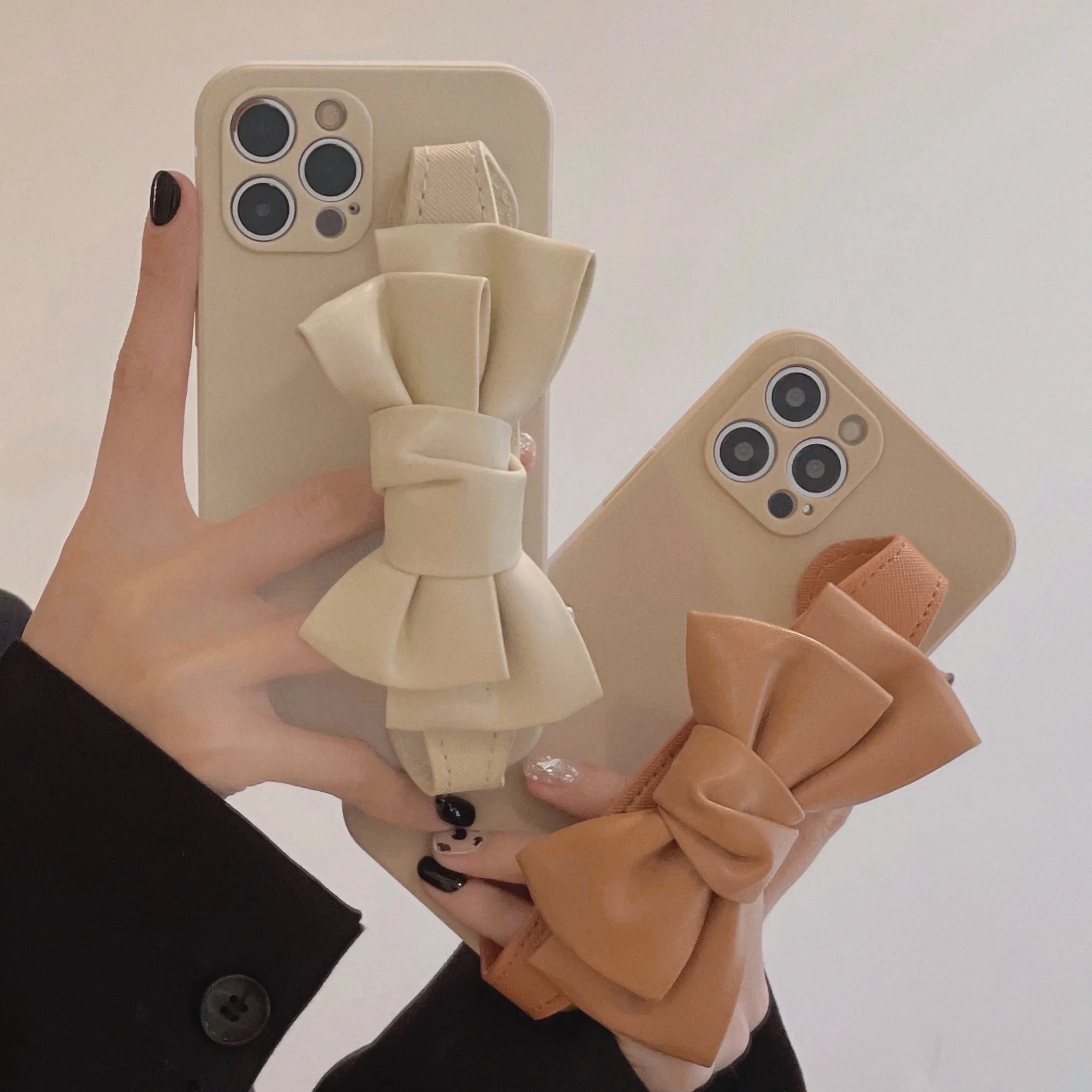 

Роскошный Винтажный чехол для телефона с бантом и ремешком на руку для iPhone 13, 12, 11 Pro, Xs Max, X, Xr, 7, 8 Plus, противоударный мягкий чехол-накладка, чех...