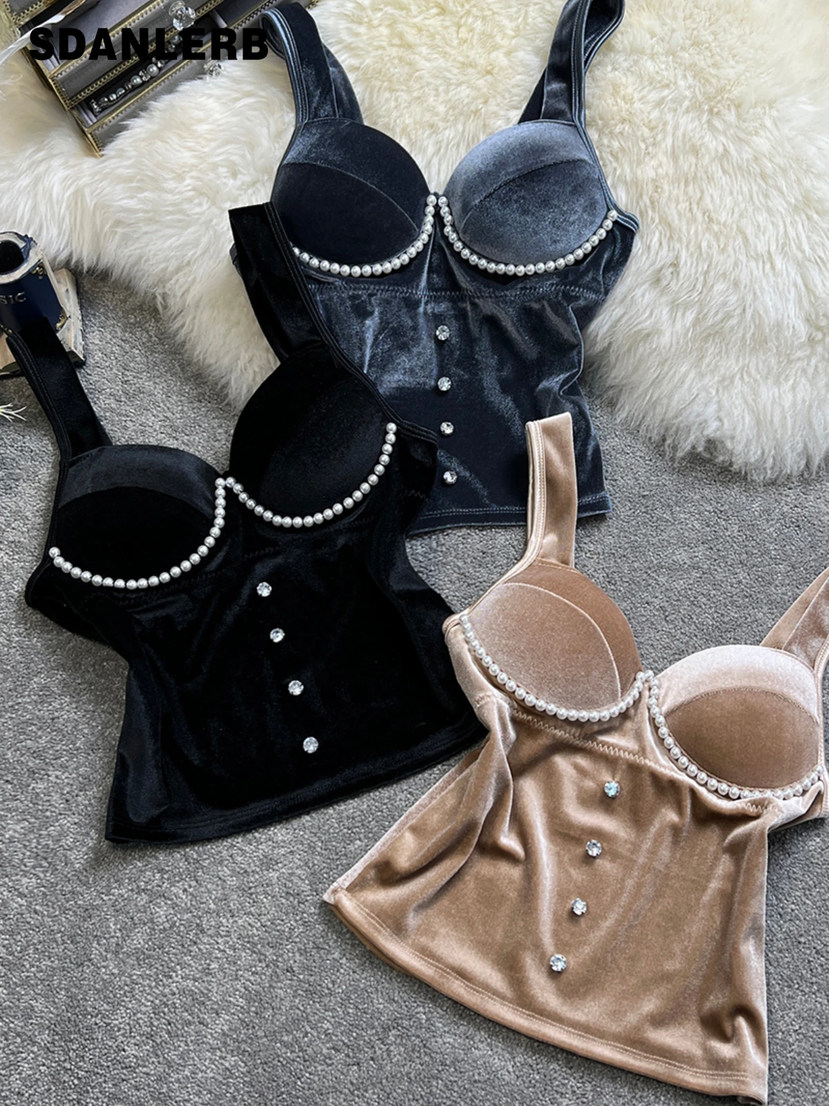 

2022 Summer New Slim-Fitting Fashion Vest All-Matching Vest Solid Color Velvet Pearls Strap Chest Pad Sling Crop Top for Women