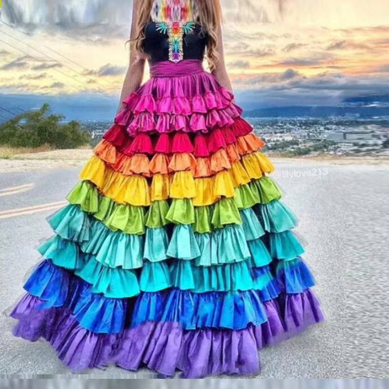 Длинная юбка в несколько рядов радуги