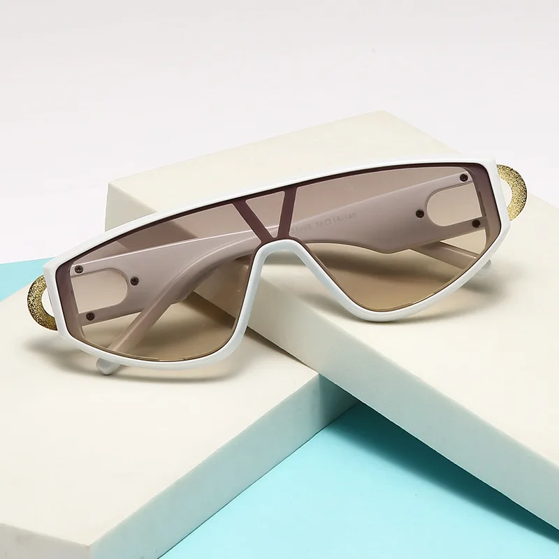 

New Fashion Sunglasses Men Women Gradients Lens Frame Vintage Brand Designer Luxury Metal Decorate Outdoor UV400 Protection