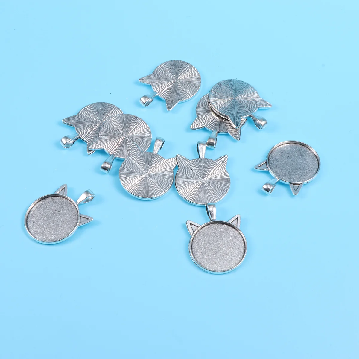 

10 Pcs Pendant Clasp Necklace Plating Baffle Jewelry Making Tray Bezel Round Trays Resin And steel material