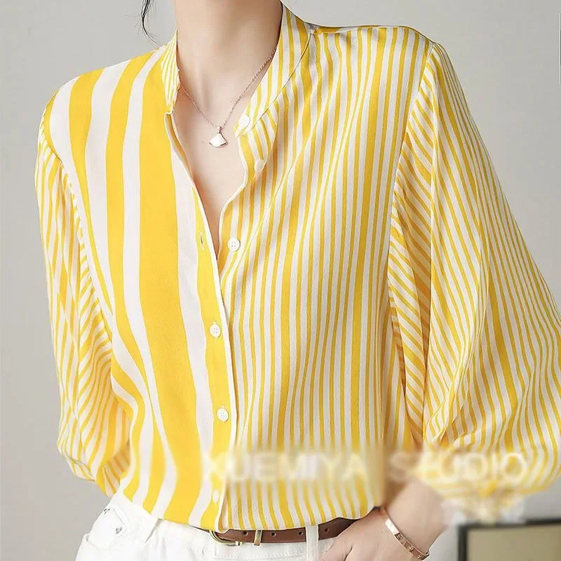 Свободная женская рубашка в корейском полоску с круглым вырезом и принтом новая