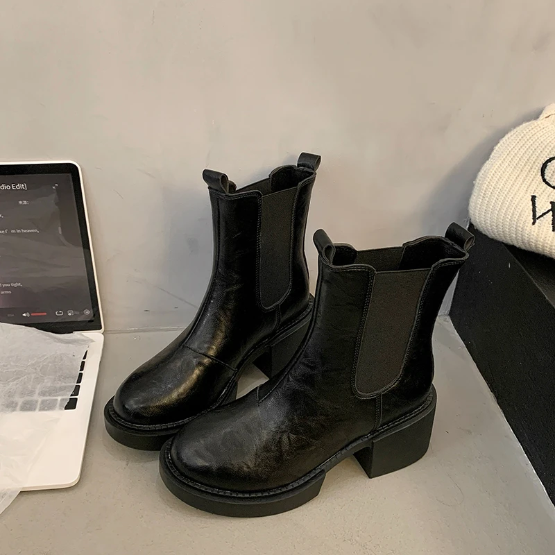 Новинка зимние ботинки на толстом каблуке женские модные износостойкие короткие