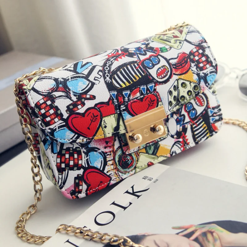 

2023 New Women Bags Summer Graffiti Ladies Designer Handbags High Quality Chain Mini Bag Women Messenger Bags for Women Clutch