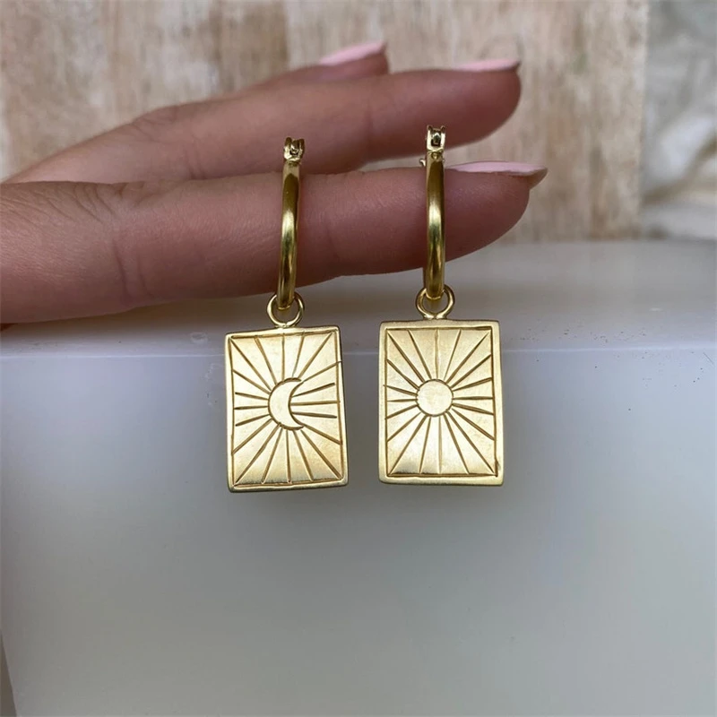 

Simple Personality Design Female Sun Moon Asymmetric Earrings Charm Fashion Women Geometric Square Earrings Party Gift Jewelry