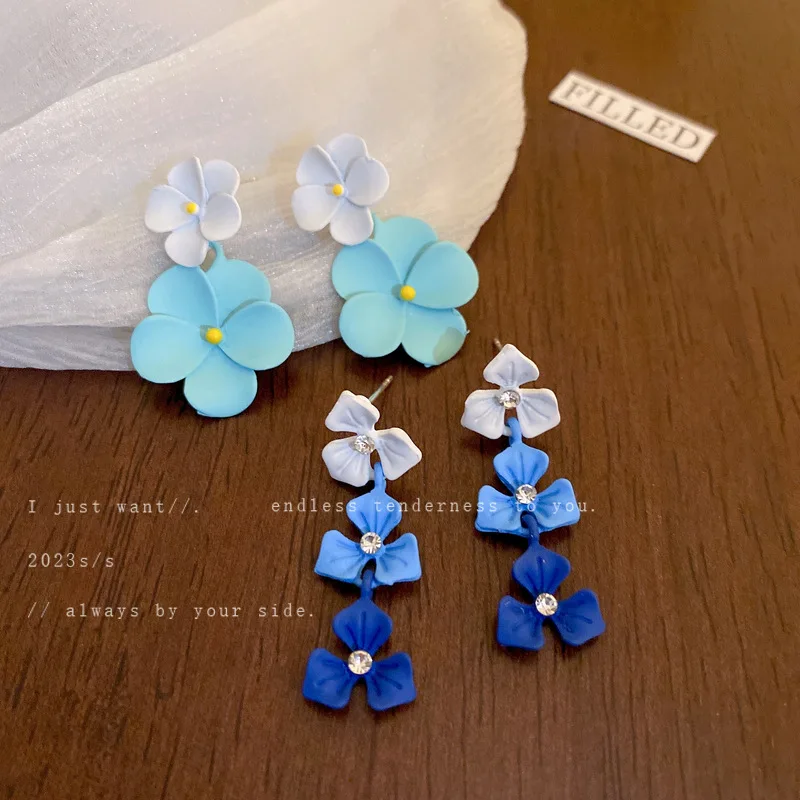 

Silver Pin Small Fresh Blue Contrast Color Flower Earrings Japanese And Korean Minority Design Simple Personality Earri