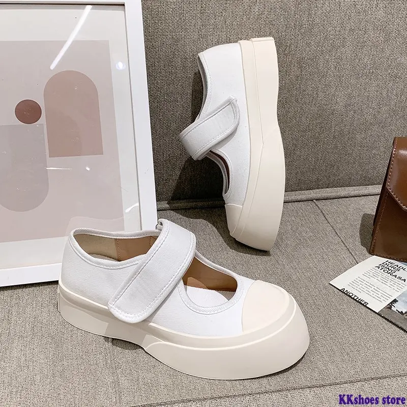 

Women's Flat Shoes Thick-soled Round Toe Muffins Shoes Spring Shallow Mouth Women's Shoes Velcro platform Shoes Women