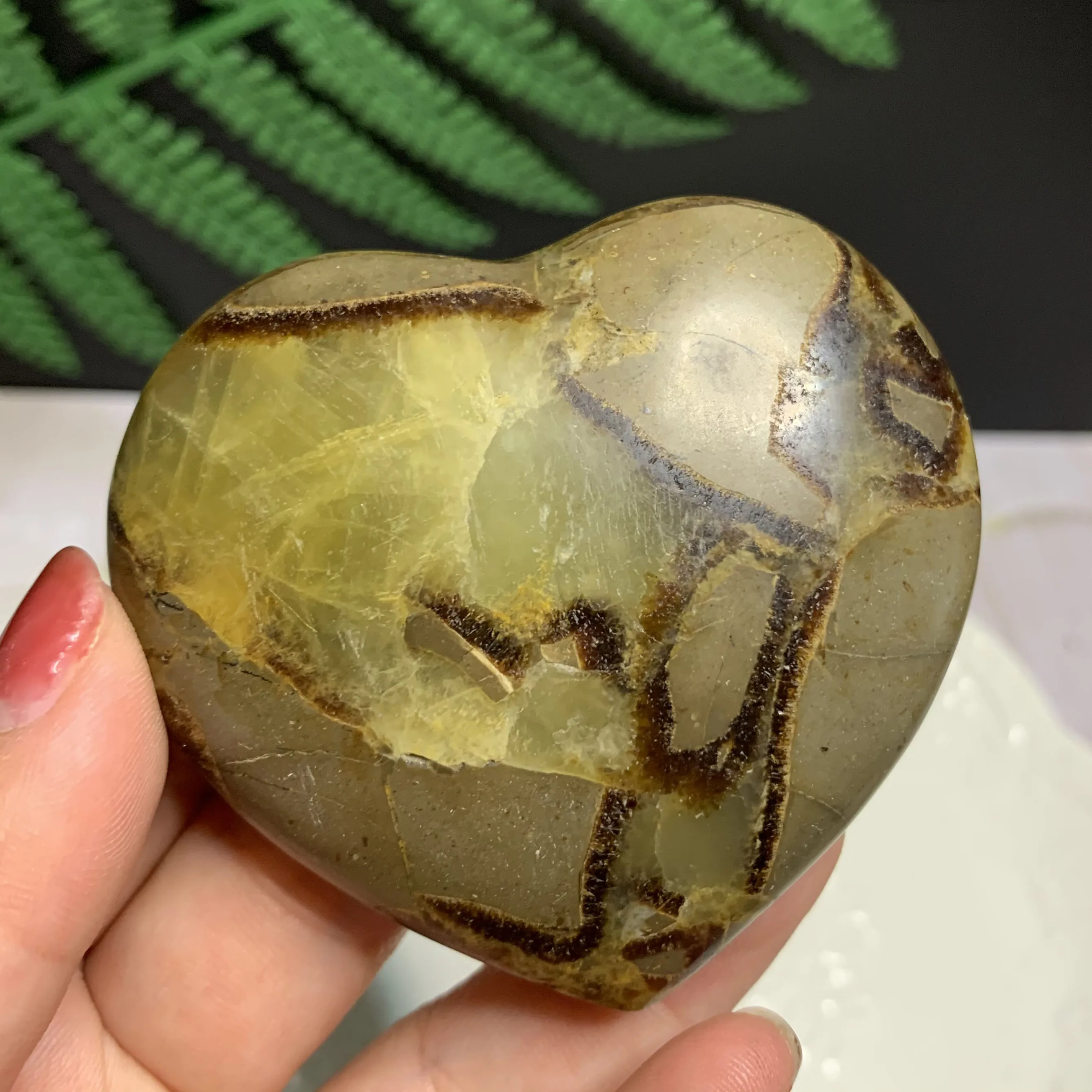 

Натуральный минерал 50-55 мм, исцеляющий сердце септарий, хрустальный камень в форме любви, камень рейки, Wicca, Декор, духовный камень