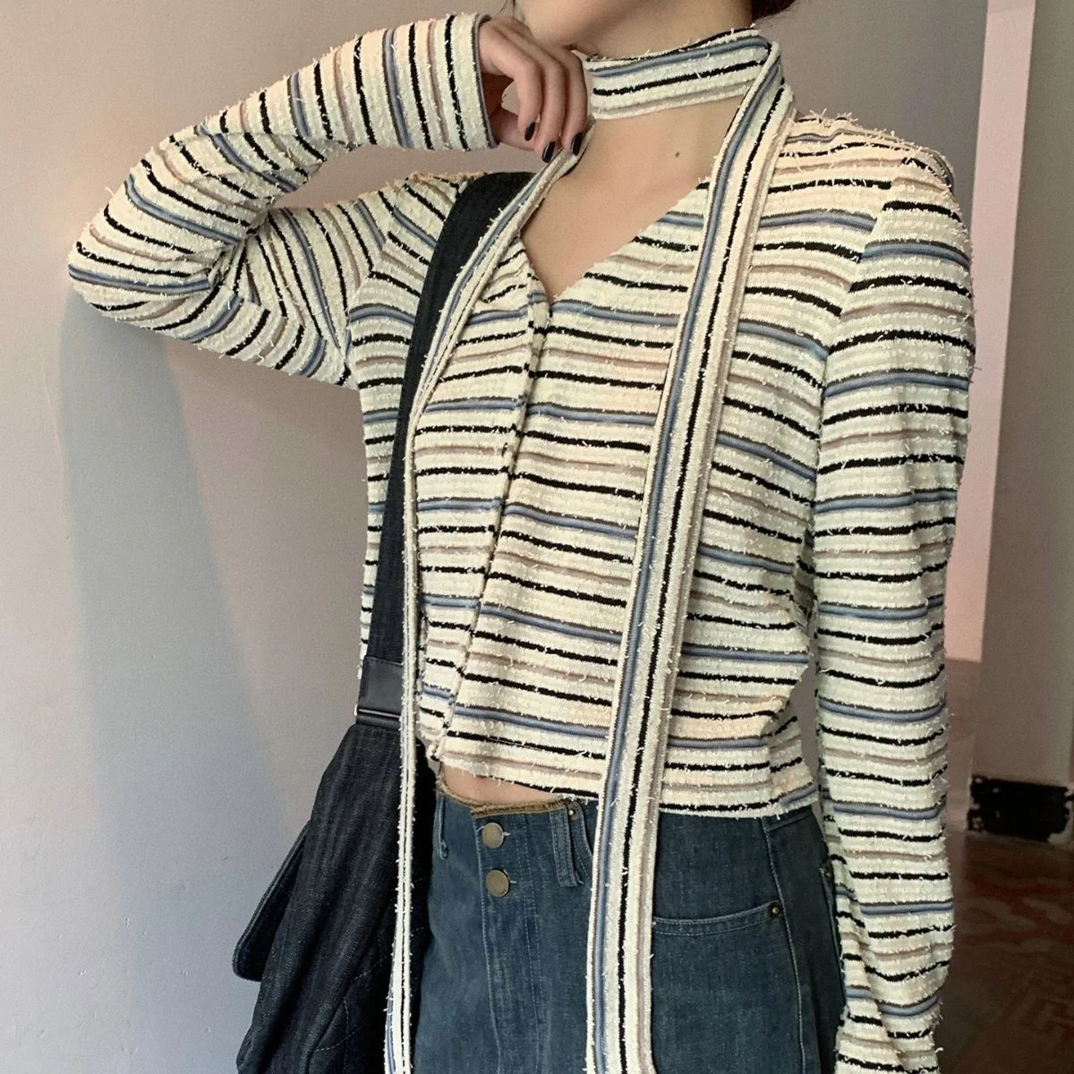 

V-neck Striped Women's Long Sleeved Knitted Cardigan With Tie