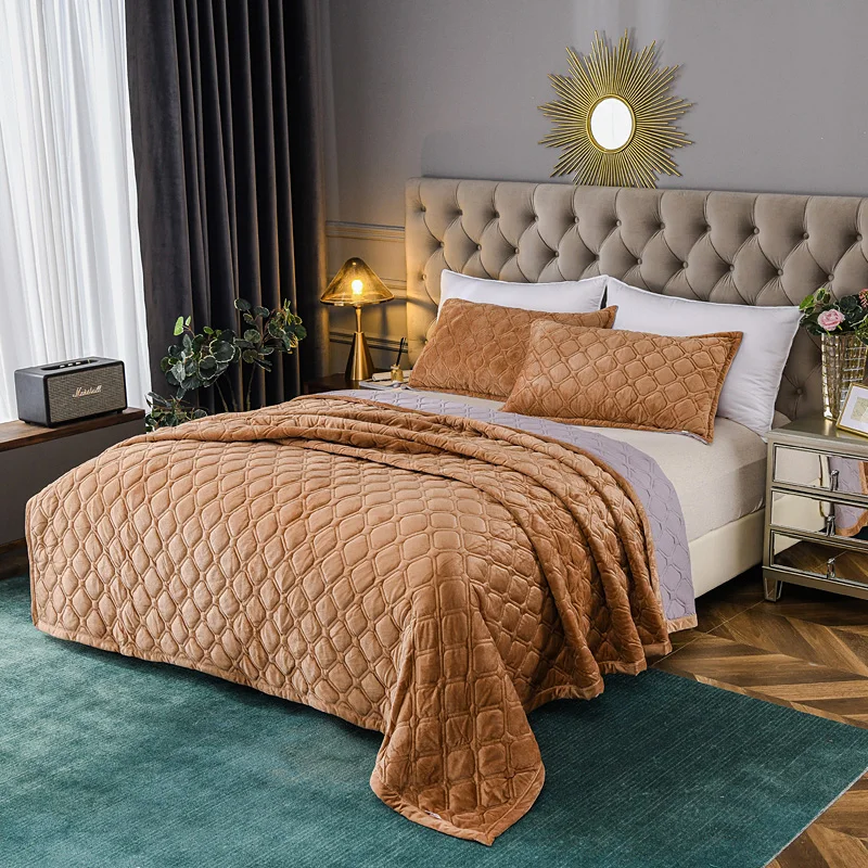 

Winter Bed Plaid Flannel Bedspread On The Bed Linen Simple Quilted Linens Solid Double Bed Cover Non-Slip Bed Throw Blanket