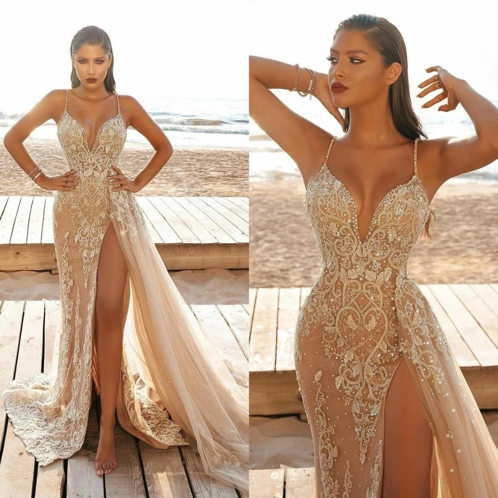 

2023 High Split Champagne Mermaid Prom Dresses Spaghetti Straps Lace Beaded Evening Gowns Overskirt Sweep Train Vestido De Novia