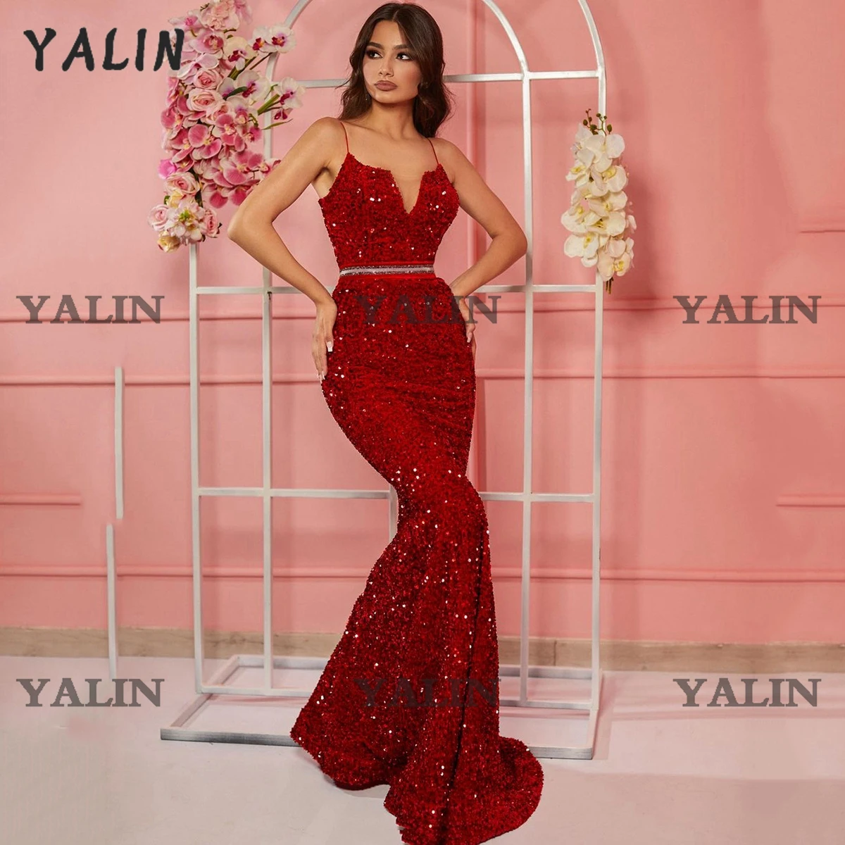 

YALIN Glitter Sequins Spaghetiti Straps Prom Dresses Sweep Train V-Neck Sleeveless Mermaid Party Gown Backless red dress