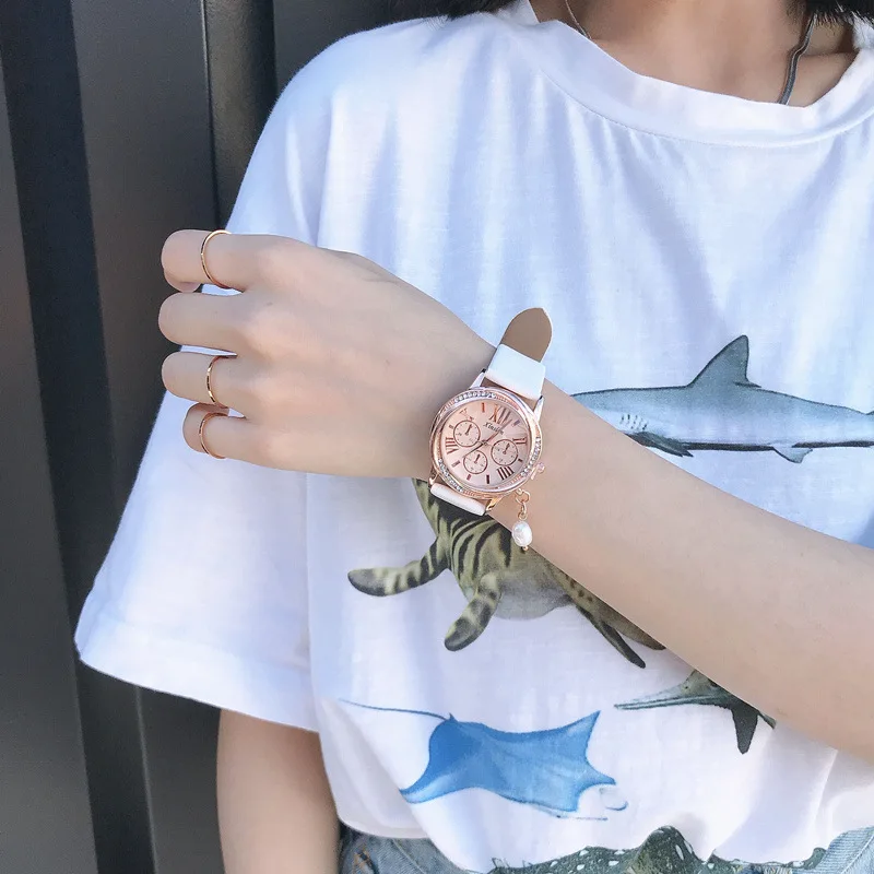 

Luxury Casual Simple Women Watches Fashion Leather Band Quartz Wrist Watches For Girls Gifts Montre Femme relogio feminino