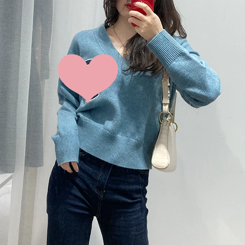 

Autumn and Winter New Embroidery V-Neck Short Simple Wool Knitwear College Style Letter Sweater Top