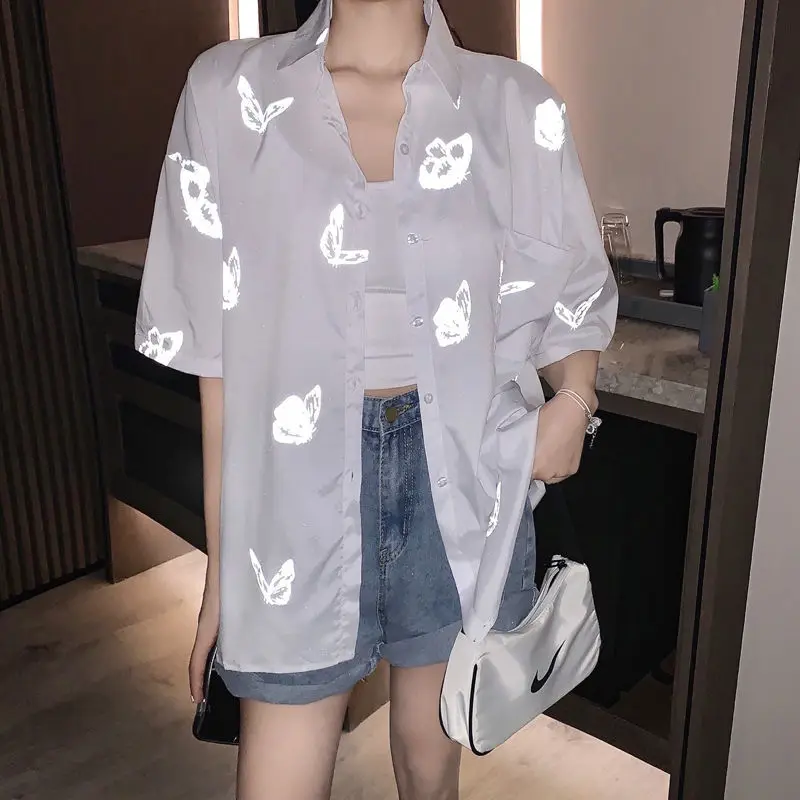 

DAYIFUN Reflective Shirt for FeMale Summer Retro Loose Design Sense Womens Tops Luminous Butterfly Short Sleeve Blouse Women