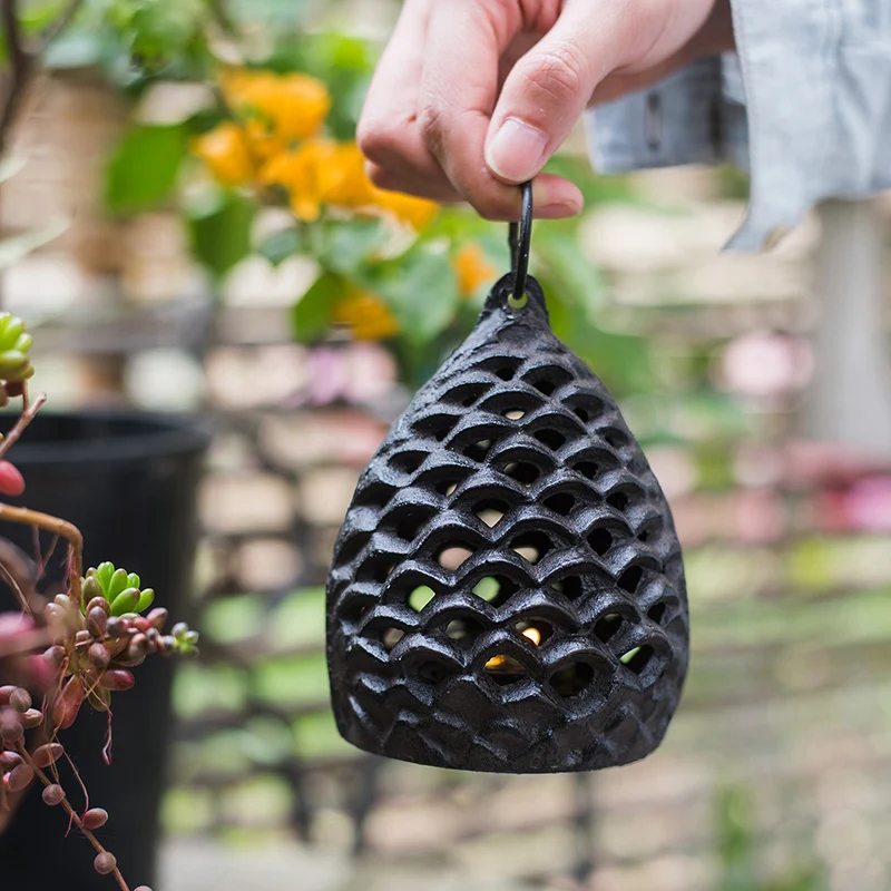 

Iron Aromatherapy Stove Candlestick Owl Pine Cone Decoration Pendant Grocery Garden Gift Home Decore Hanging Wall with Handle