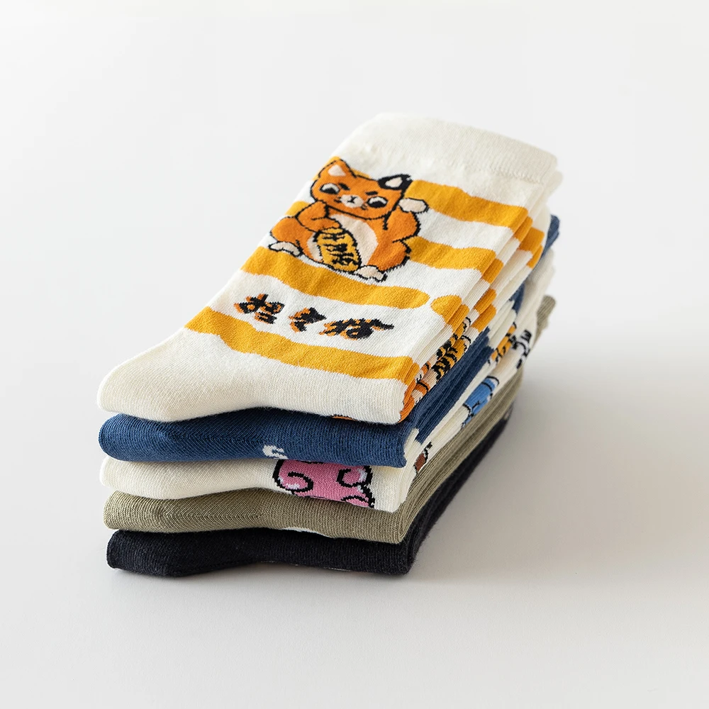 Original socks ins trend cartoon strange dream strange talk stockings men's hand-painted illustration women's stockings