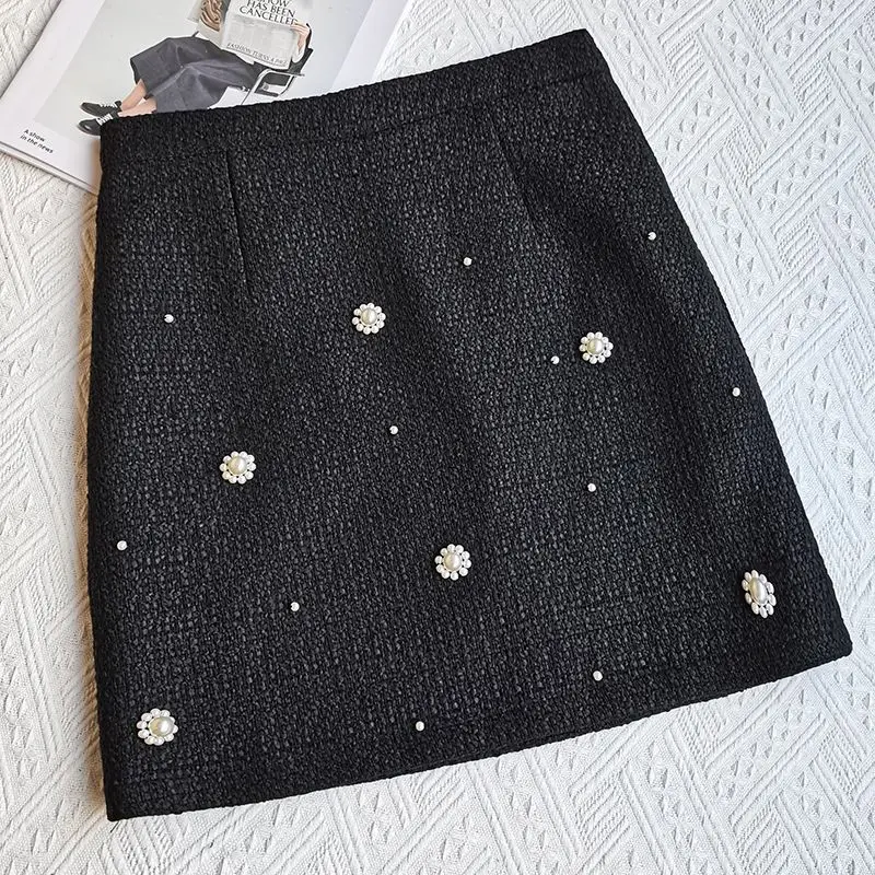 Woolen skirt  autumn  winter of 2022, new   A-line, buttocks, short skirt,  black vintage  Casual  korean fashion clothing