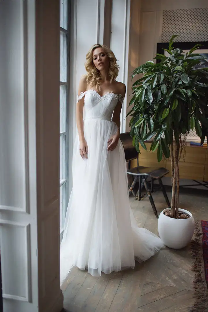 

Plain wd127 Wedding Dresses Off Shoulder Tulle Lace Bride Gown Sleeveless Sweep Train Bridal Dresses Vestido De Novia