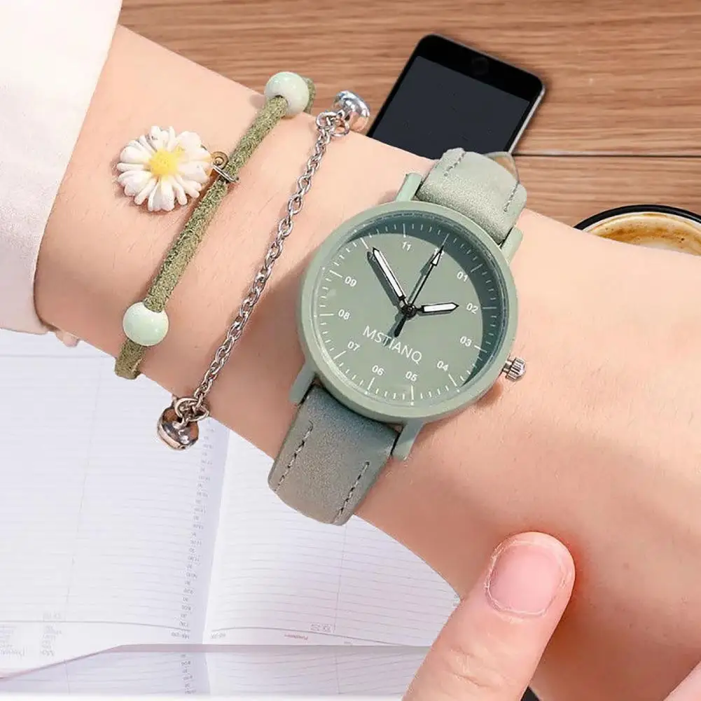 

Quartz Watch Round Dial Quartz Movement Ultralight High Precise Scratch Resistant Decorative Simple Style Girls Wristwatch Quart