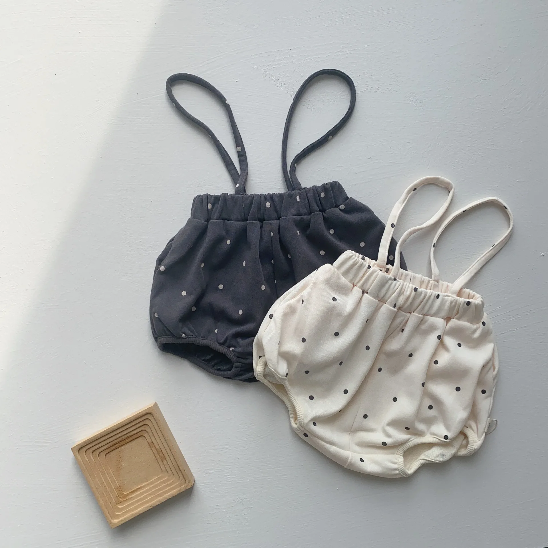 

0-2y Newborn Kids Big Pp Shorts Cute Dot Sling Pants New Overalls Girl Summer Bibbed Trousers Boys Infant Onesie Bodysuit