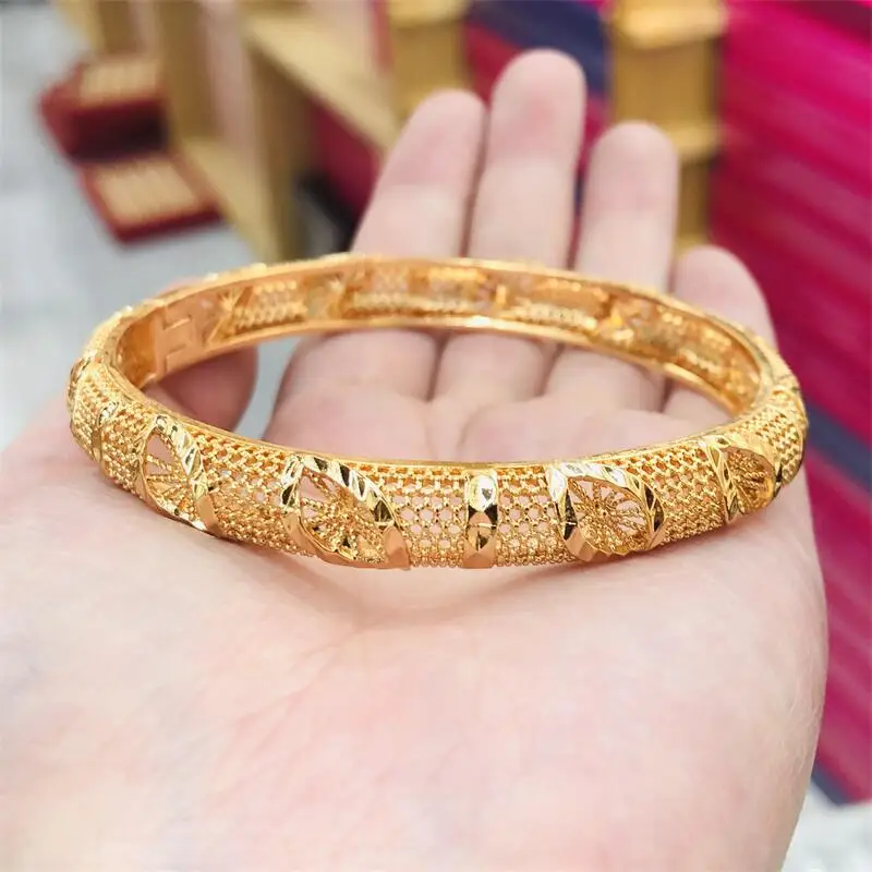 

Bangles Women Wrist 24K Gold Color Dubai Fashion Charms Brand African Designer Ethiopian Female Luxury Dainty Jewelry