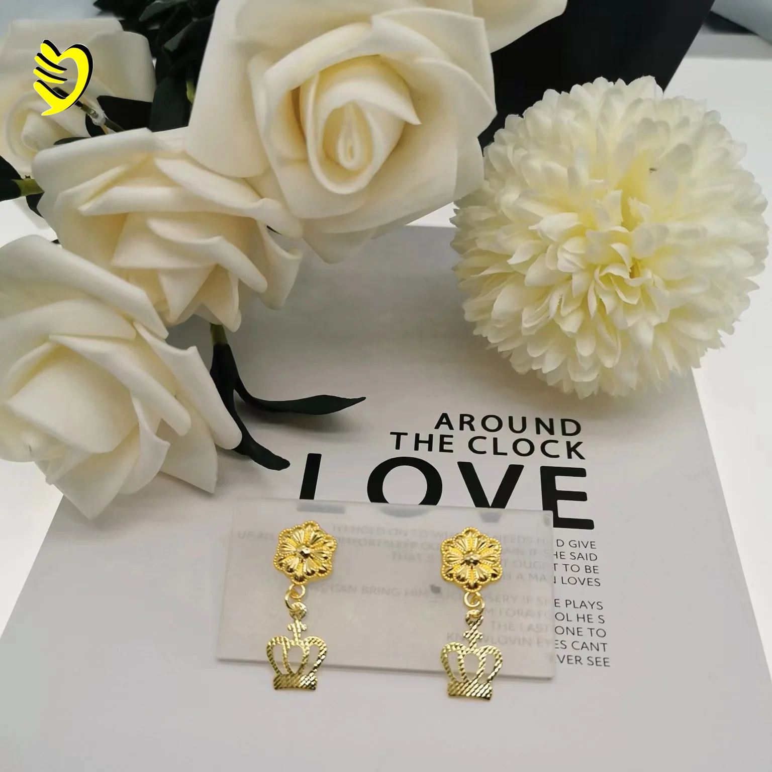 

Lejie Europe And the United States Fashion Temperament Simple Design Gold-Plated Crown Earrings High Sense Women's Earrings Jewe