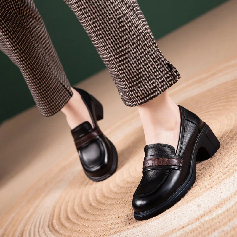 First layer cowhide single shoe woman spring 2023 new soft sole genuine leather British style handmade vintage loafer woman