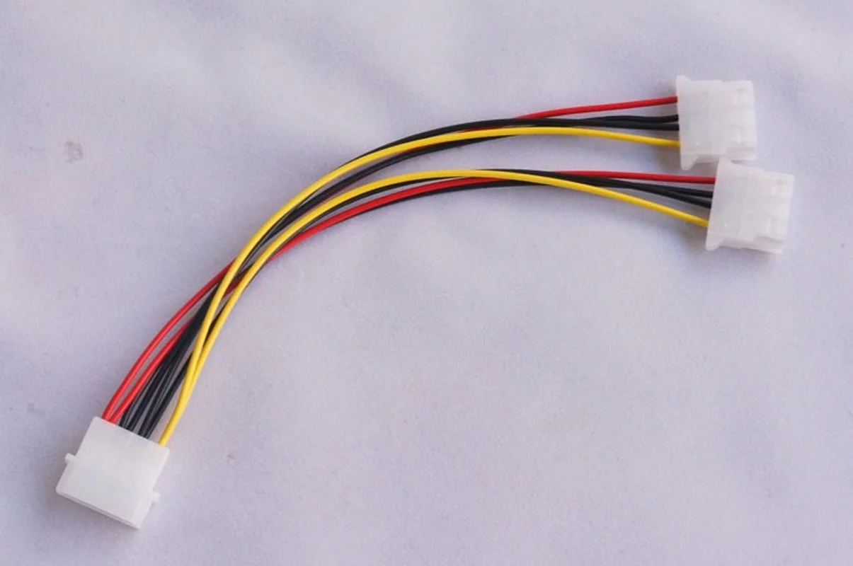 Соединитель адаптера кабеля для видеокарт 2 IDE Dual 4pin Molex Male к 6 Pin Female PCI-E Y Power |