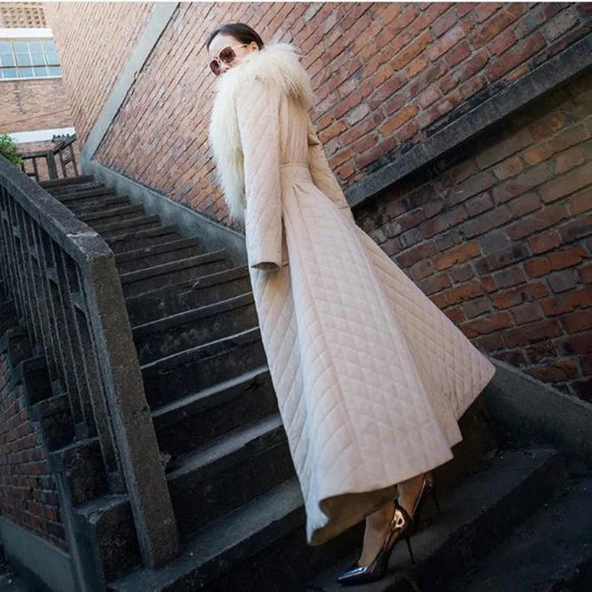 Autumn Winter Women's X-Long Coat New Slim Big Swing Warm Natural Wool Collar Diamond Parka for Ladies High Waist