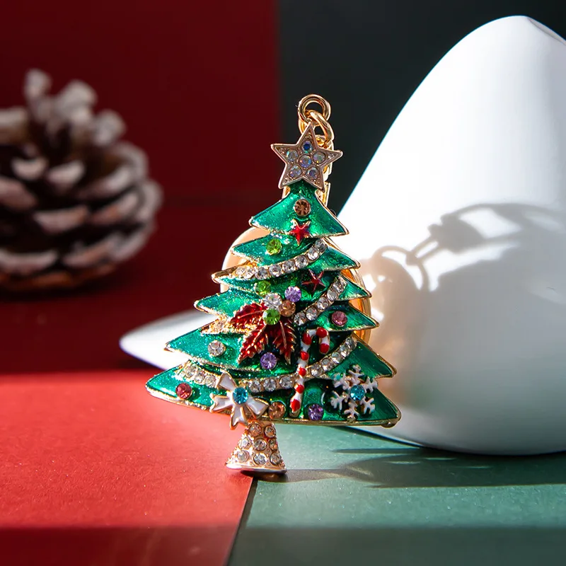 

Luxury Diamond Keychain Creative European and American XMAS Decorations Christmas Tree Key Ring Pendant Gifts For Girlfriend
