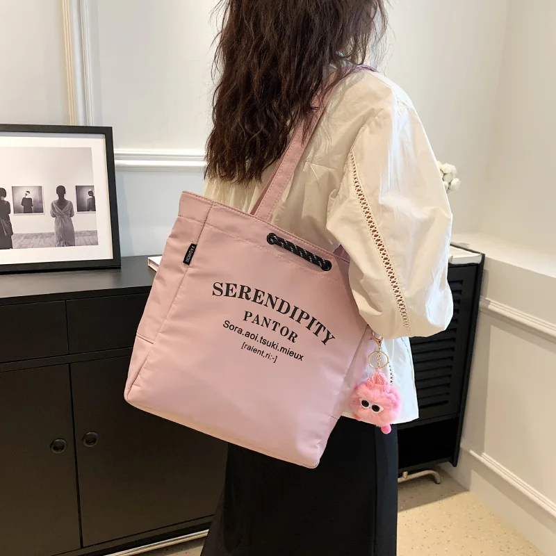 

Women's Simple Fashion Nylon Single-Shoulder Underarm Bags Large Capacity Casual Commuting Tote Handbag Purses Lipstick Storage