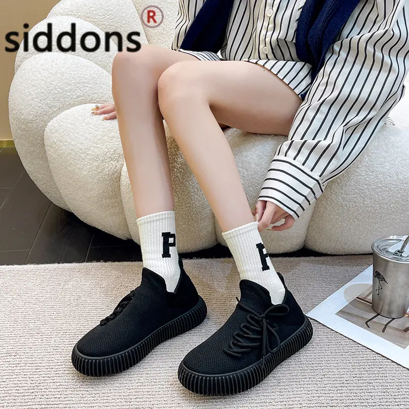 

2023 Summer Comfortable and Breathable Large Size Women's Thick Soled Vulcanized Shoes Women's Cross Lace-up Flat Mesh Sneakers