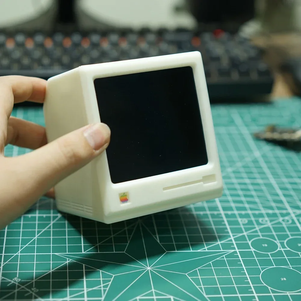 Маленький экран для телевизора McIntosh 3 8 Дюйма ретро-компьютер 1200*1080 423PPI внешний