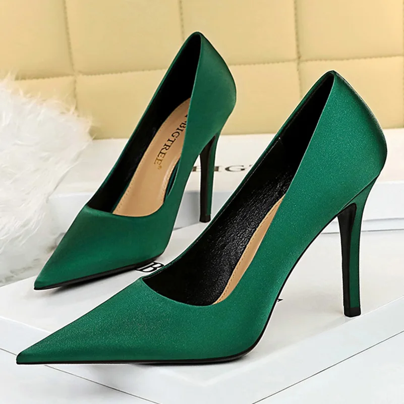 

2023 Women Silk 10cm High Heels Scarpins Prom Pumps Lady Plus Size Green Pink Fetish Wedding Bridal Escarpins Party Satin Shoes