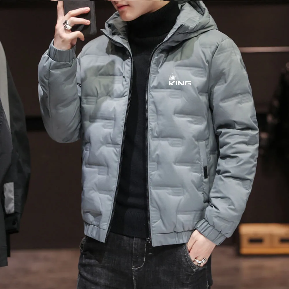 Мужская приталенная куртка-бомбер утепленная куртка с принтом