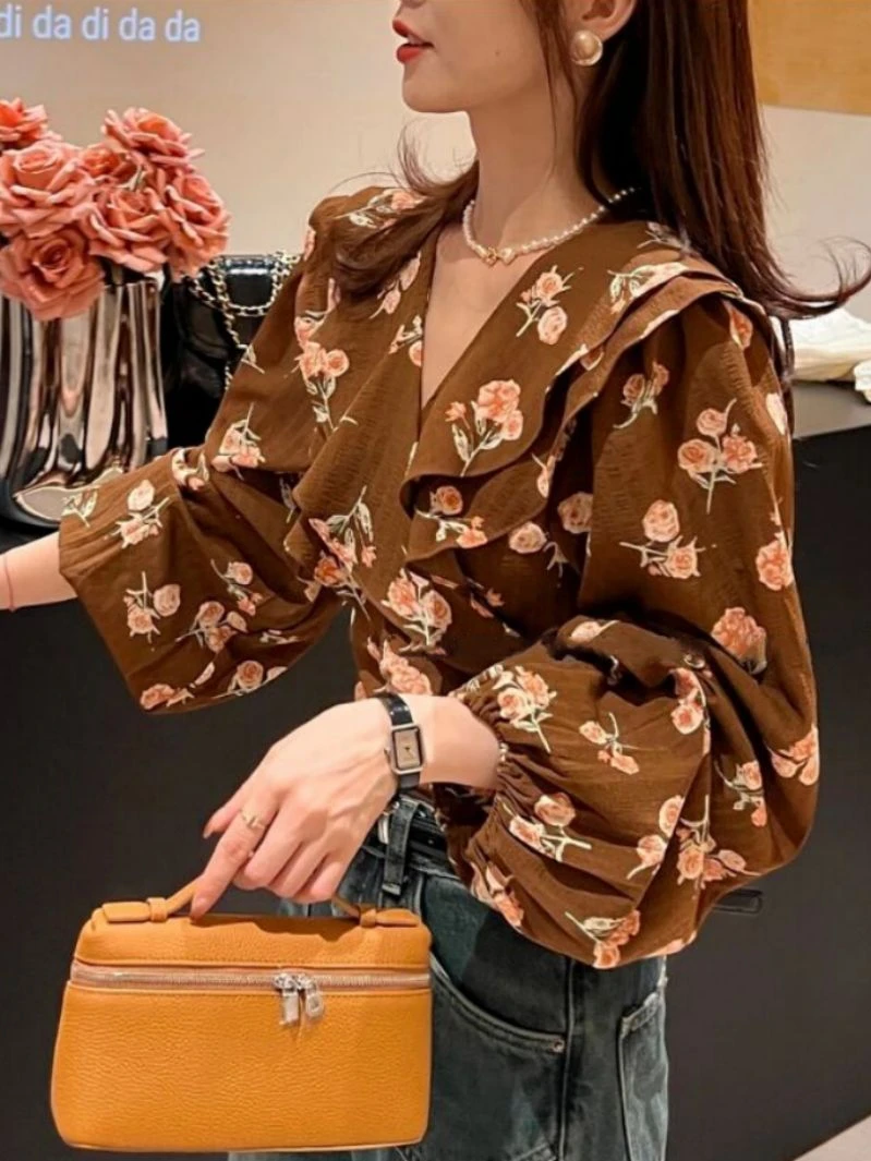French sle Retro Temperament V-neck Floral Shirts Women Early Autumn Design Sense Long sleeve High Waist Slimming Frill Top |