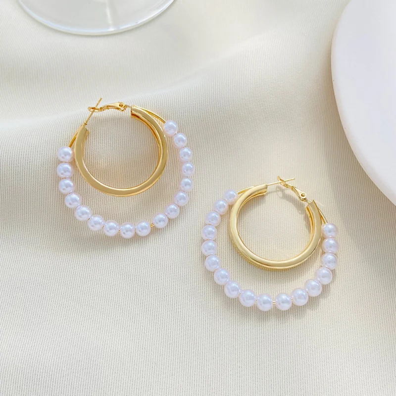 

Fashion Bohemian Pearl Circle Earrings for Women Temperament Exaggerated Metal Geometry Earring Jewelry Birthday Party Gifts