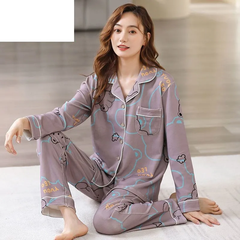 Женский пижамный комплект из двух предметов