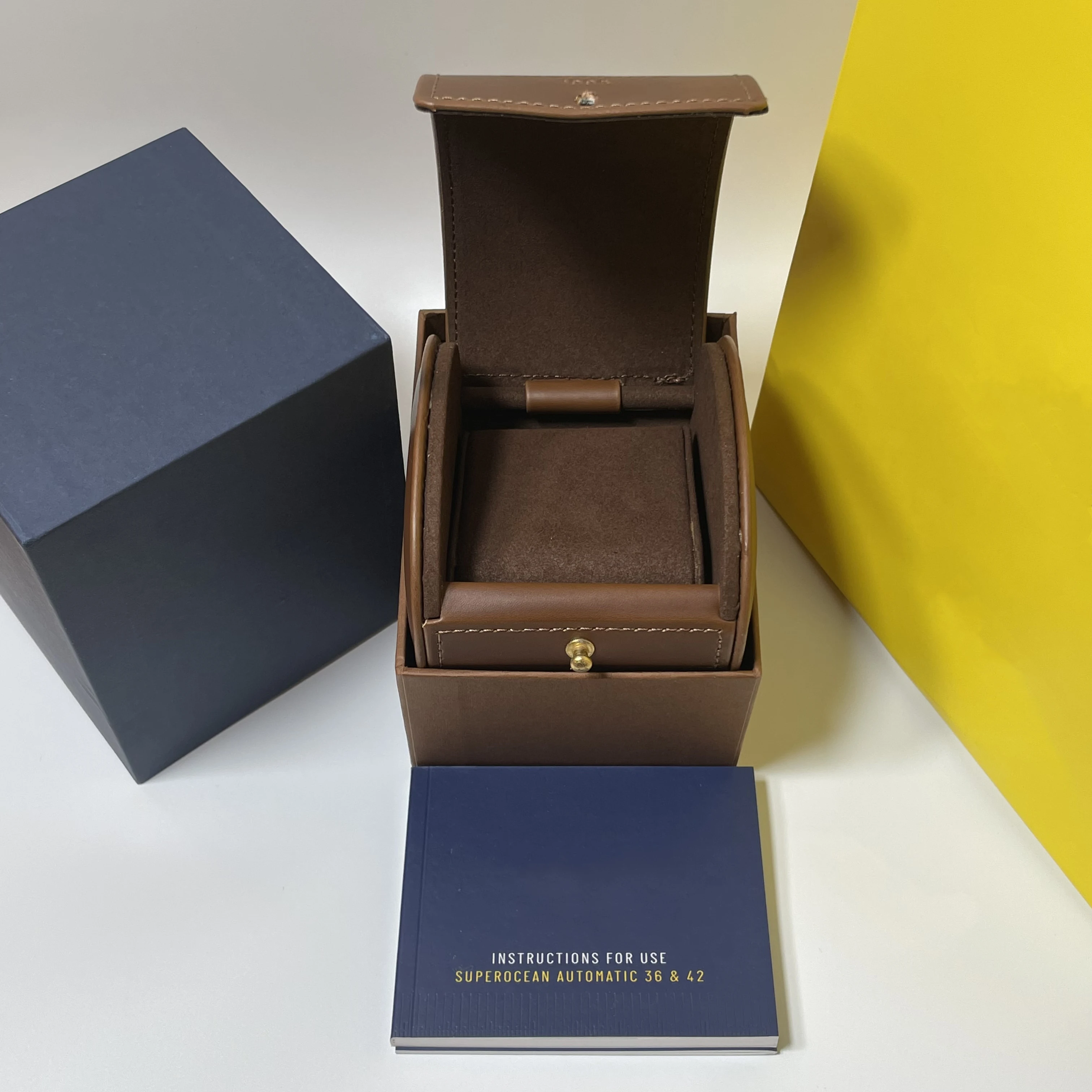 Factory Wholesale Top Quality Yellowe Leather BT Watch Box Luxury Brand Portable Boxes Can Customization AAA Watches Gift Cases